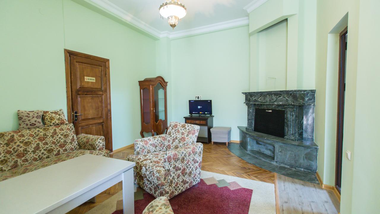 Hotel Cattaleya Batumi Exteriér fotografie